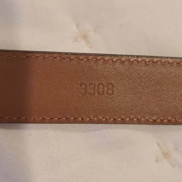 Timeless Brown Leather Belt with Silver Buckle - Picture 6 of 6